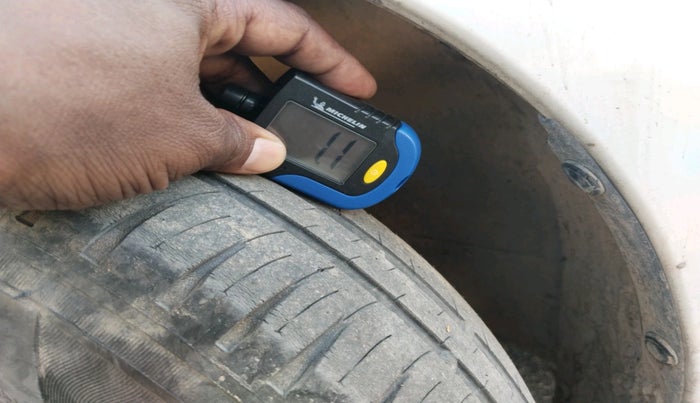 2013 Maruti Zen Estilo LXI CNG, CNG, Manual, 86,991 km, tyre