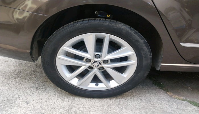 2021 Skoda Rapid STYLE TSI, Petrol, Manual, 47,969 km, tyre