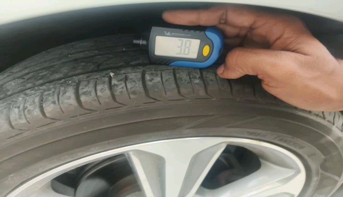 2018 Hyundai Verna 1.6 VTVT SX O, Petrol, Manual, 74,770 km, tyre