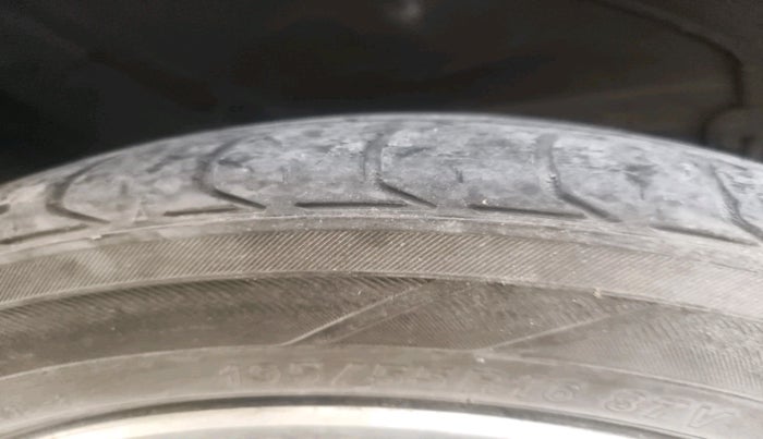 2018 Hyundai Verna 1.6 VTVT SX O, Petrol, Manual, 74,770 km, tyre