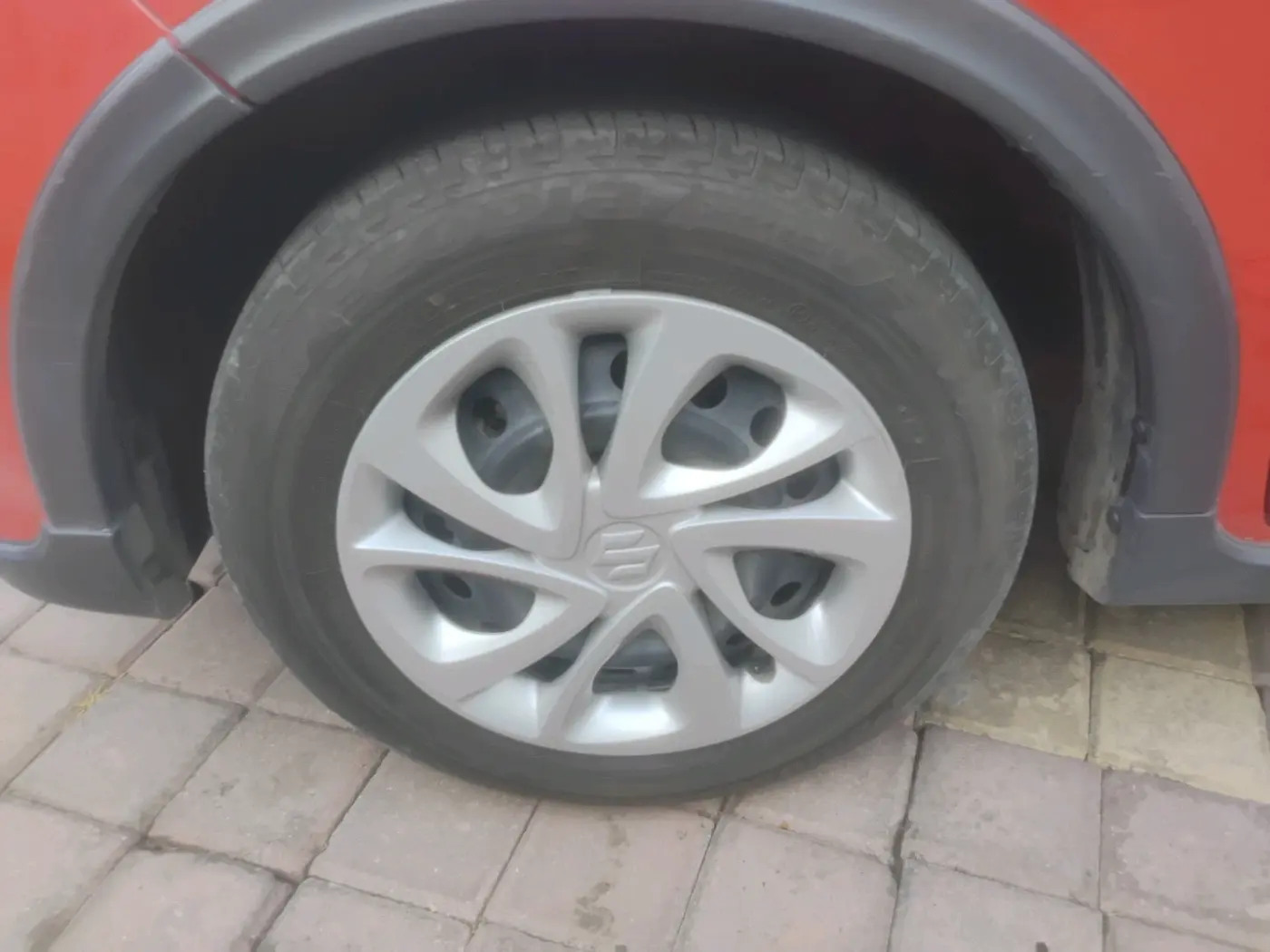 2024 Maruti Celerio VXI CNG, CNG, Manual, 26,264 km, tyre