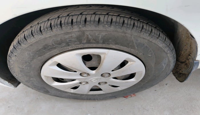 2012 Hyundai i10 MAGNA 1.1, Petrol, Manual, 55,743 km, tyre