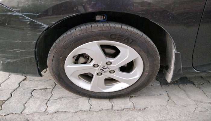 2017 Honda City 1.5L I-VTEC V MT, Petrol, Manual, 34,469 km, tyre