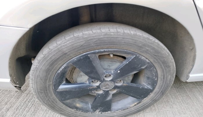 2016 Skoda Rapid 1.5 TDI CR STYLE PLUS AT, Diesel, Automatic, 1,08,379 km, tyre