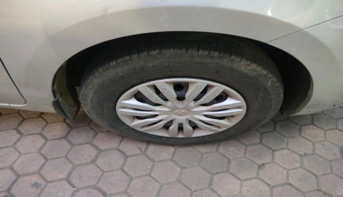 2017 Maruti Dzire VDI AMT, Diesel, Automatic, 72,715 km, tyre