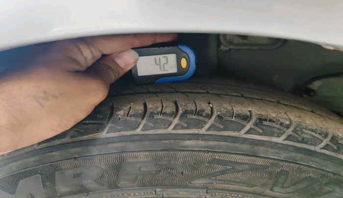 2019 Tata Tiago XT PETROL, Petrol, Manual, 95,774 km, tyre