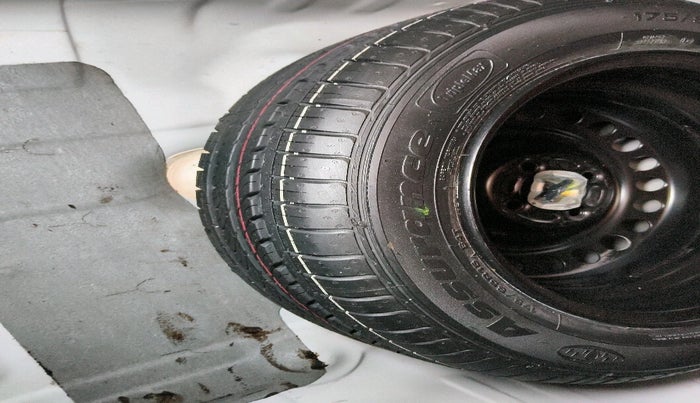 2023 Honda City 1.5L I-VTEC ZX CVT, Petrol, Automatic, 12,468 km, tyre