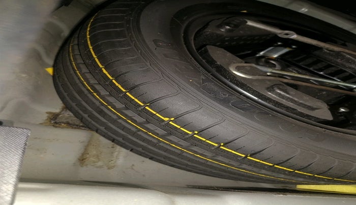 2020 Tata NEXON XZ PETROL, Petrol, Manual, 23,648 km, tyre