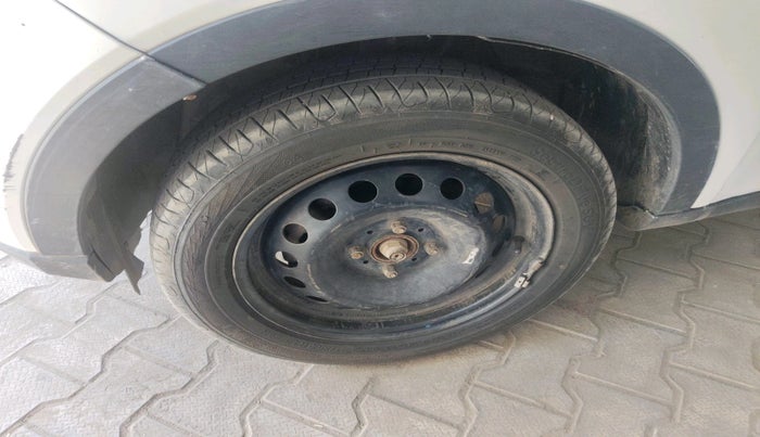 2021 Tata NEXON XM SUNROOF PETROL, Petrol, Manual, 81,246 km, tyre