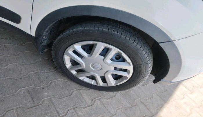 2021 Tata NEXON XM SUNROOF PETROL, Petrol, Manual, 81,246 km, tyre