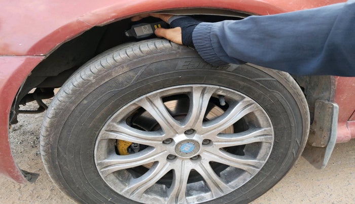 2004 Skoda Octavia AMBIENTE 1.9 TDI, Diesel, Manual, 1,80,814 km, tyre