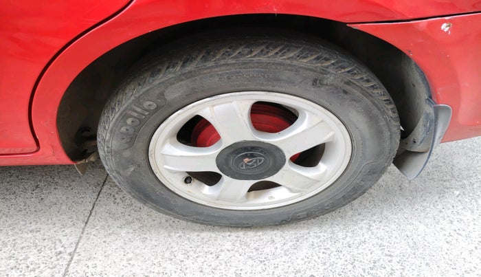 2007 Hyundai Verna XXI, Petrol, Manual, 99,159 km, tyre