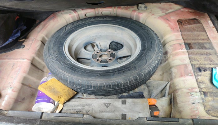 2007 Hyundai Verna XXI, Petrol, Manual, 99,159 km, tyre