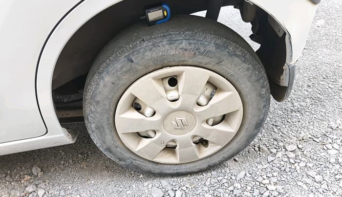 2012 Maruti Wagon R 1.0 LXI, Petrol, Manual, 67,044 km, tyre