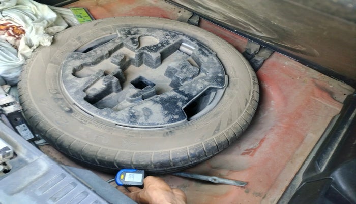 2017 Maruti Vitara Brezza LDI (O), Diesel, Manual, 1,03,618 km, tyre