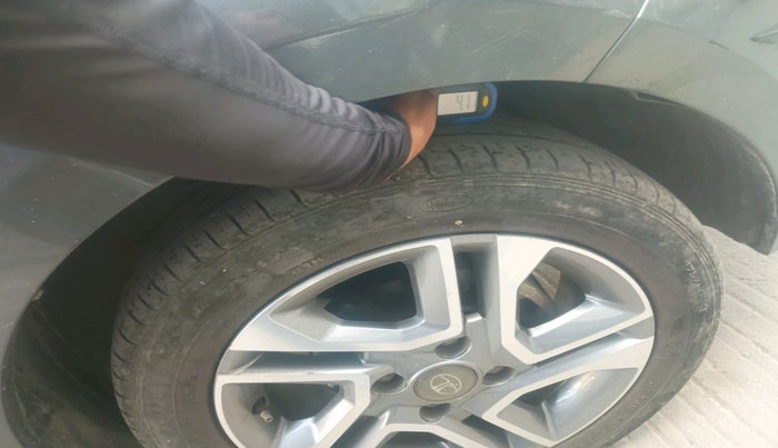 2023 Tata TIGOR XZ PLUS PETROL, Petrol, Manual, 27,513 km, tyre