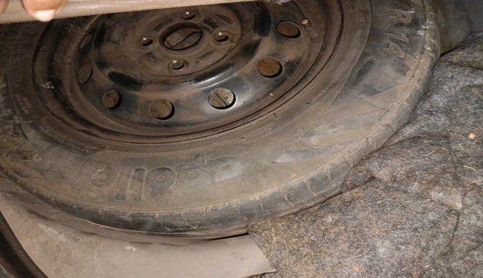 2012 Maruti Ritz VXI, Petrol, Manual, 1,40,131 km, tyre