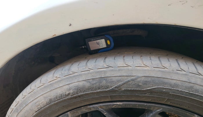 2011 Hyundai i20 SPORTZ 1.2, Petrol, Manual, 1,43,270 km, tyre