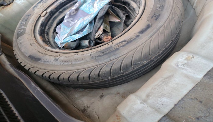 2011 Hyundai i20 SPORTZ 1.2, Petrol, Manual, 1,43,270 km, tyre