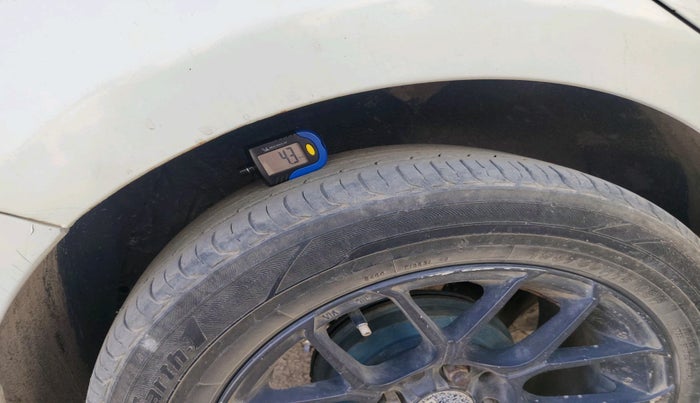 2011 Hyundai i20 SPORTZ 1.2, Petrol, Manual, 1,43,270 km, tyre