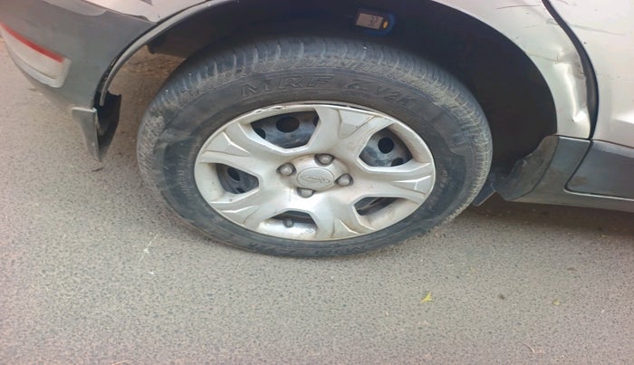 2013 Ford Ecosport AMBIENTE 1.5L DIESEL, Diesel, Manual, 99,029 km, tyre