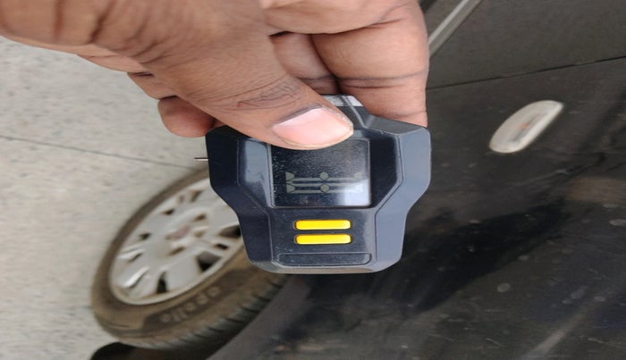 2013 Fiat Linea CLASSIC 1.4 L, Petrol, Manual, 6,899 km, tyre