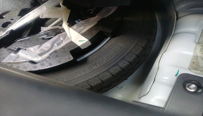 2025 Mahindra XUV 3XO MX3 1.2 L TCMPFi, Petrol, Manual, 8,919 km, tyre