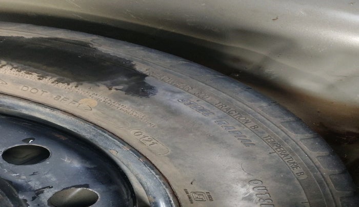 2021 Maruti Swift VXI, Petrol, Manual, 75,022 km, tyre