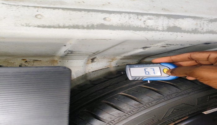 2011 Toyota Etios V, Petrol, Manual, 68,730 km, tyre