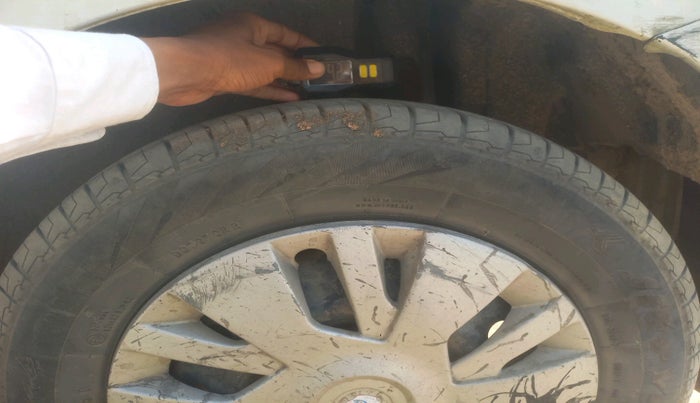 2014 Maruti Swift VDI, Diesel, Manual, 1,78,184 km, tyre