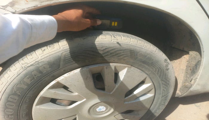 2014 Maruti Swift VDI, Diesel, Manual, 1,78,184 km, tyre