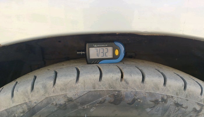 2017 Maruti Ertiga ZDI + SHVS, Diesel, Manual, 1,87,825 km, tyre