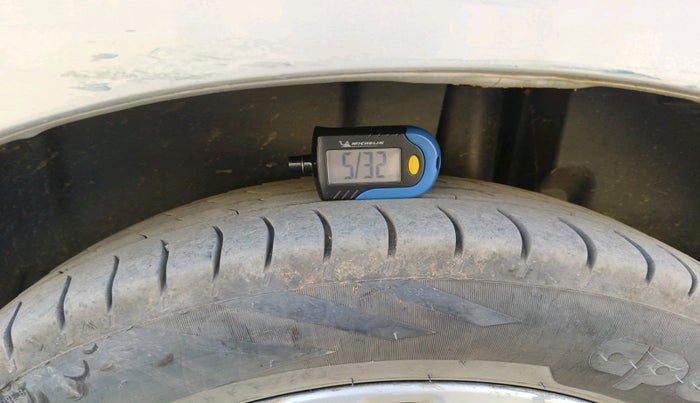 2017 Maruti Ertiga ZDI + SHVS, Diesel, Manual, 1,87,825 km, tyre