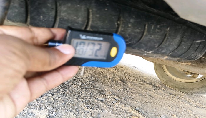 2017 Maruti Ertiga ZDI + SHVS, Diesel, Manual, 1,87,825 km, tyre