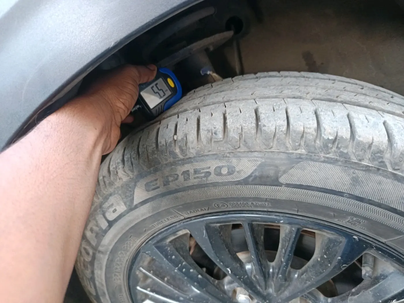 2019 Maruti XL6 ZETA MT, Petrol, Manual, 82,325 km, tyre