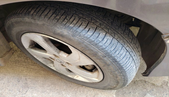 2015 Honda City 1.5L I-DTEC VX, Diesel, Manual, 1,09,426 km, tyre