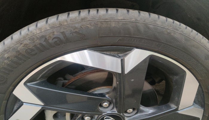 2022 Hyundai ALCAZAR 1.5 SIGNATURE (O) AT 7STR, Diesel, Automatic, 68,471 km, tyre