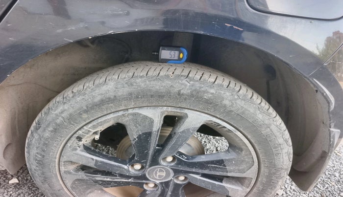 2023 Tata ALTROZ XZ PLUS PETROL DARK EDITION, CNG, Manual, 36,274 km, tyre