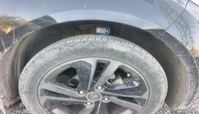 2023 Tata ALTROZ XZ PLUS PETROL DARK EDITION, CNG, Manual, 36,274 km, tyre