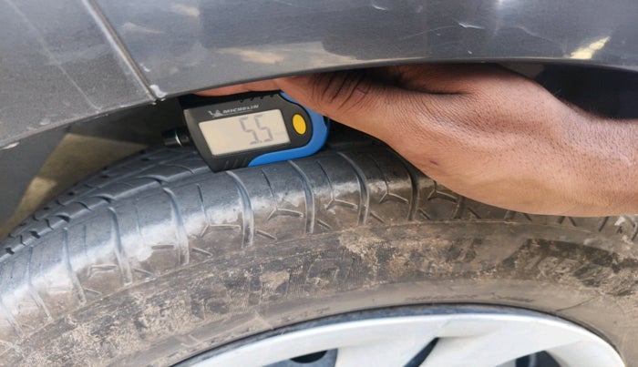 2022 Hyundai AURA S 1.2 CNG, CNG, Manual, 89,462 km, tyre