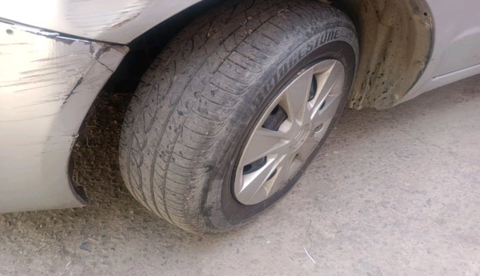 2011 Maruti SX4 VXI, Petrol, Manual, 86,558 km, tyre