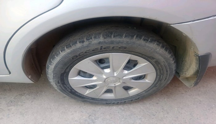 2011 Maruti SX4 VXI, Petrol, Manual, 86,558 km, tyre