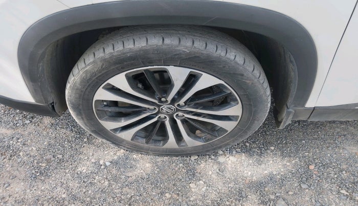 2023 MG HECTOR SHARP PRO 1.5 TURBO MT PETROL, Petrol, Manual, 48,972 km, tyre