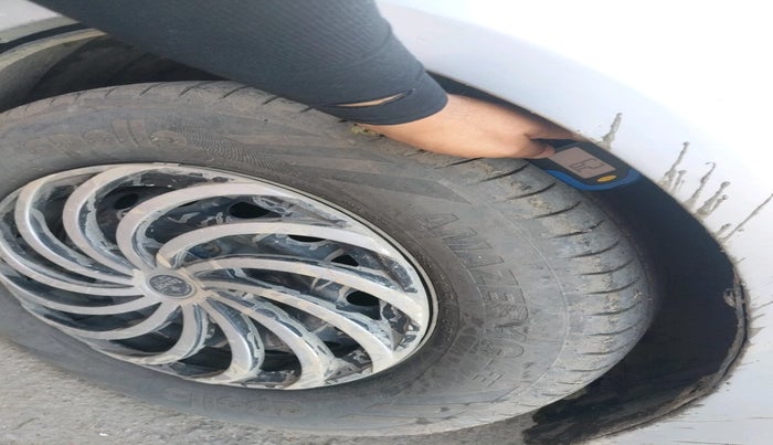 2017 Toyota Etios GD, Diesel, Manual, 1,88,838 km, tyre