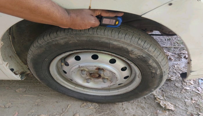 2011 Maruti Wagon R 1.0 LXI, CNG, Manual, 77,526 km, tyre