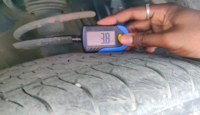 2022 Maruti Grand Vitara ALPHA PLUS HYBRID ECVT DUAL TONE , Hybrid, Automatic, 61,656 km, tyre