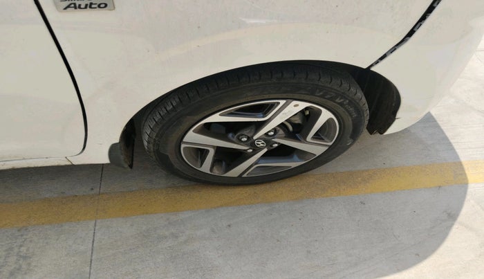 2022 Hyundai AURA SX PLUS 1.2 AMT, Petrol, Automatic, 81,690 km, tyre