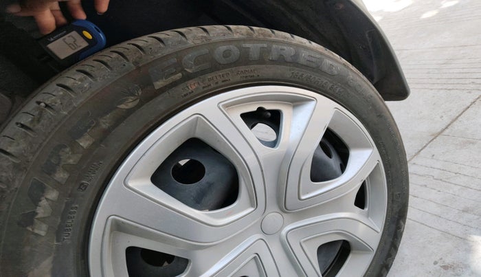 2025 Tata ALTROZ XMA PLUS PETROL, Petrol, Manual, 4,815 km, tyre