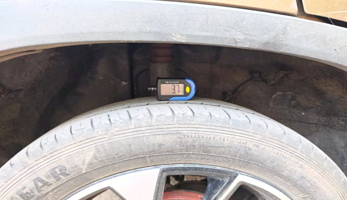 2022 Tata PUNCH ACCOMPLISHED MT, Petrol, Manual, 57,423 km, tyre