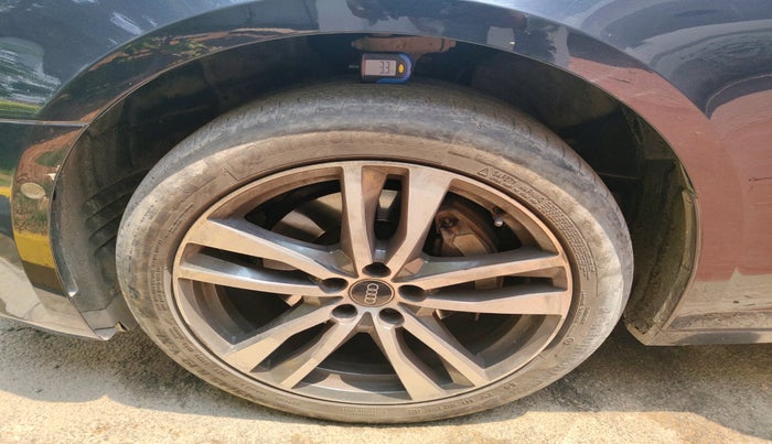 2023 Audi A6 45 TFSI TECHNOLOGY, Petrol, Automatic, 31,891 km, tyre